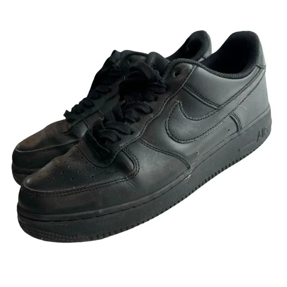 Nike Men’s Air Force 1 Sneaker Triple Black Low Size 9